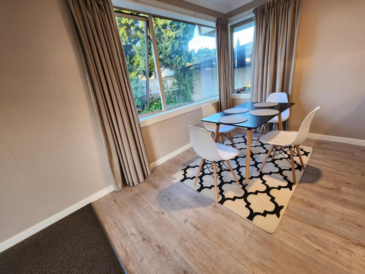 Endeavour Adventures Apartment แฮมิลตัน ภายนอก รูปภาพ